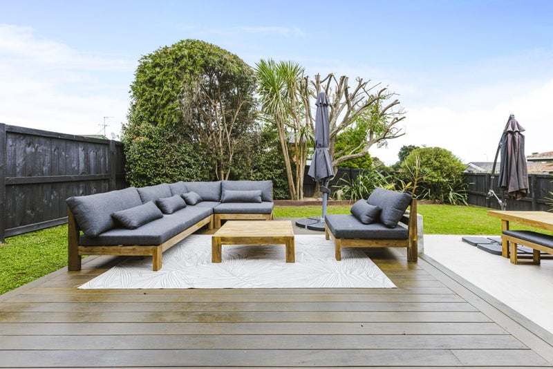 9 Elrita Place, Conifer Grove, Takanini - Carousel 2