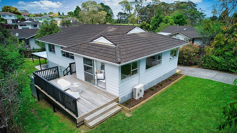 6 Albemarle Place, Massey, Auckland - Carousel 1