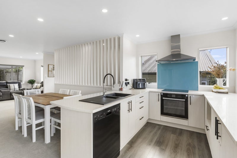 4/61 The Avenue, Albany, Auckland - Carousel 2