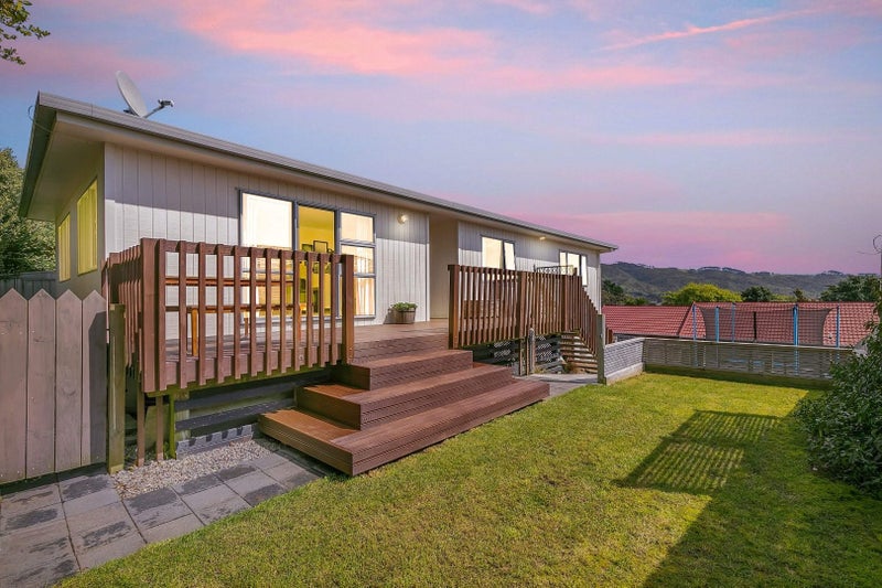 49 Rose Street, Ranui, Porirua - Carousel 1
