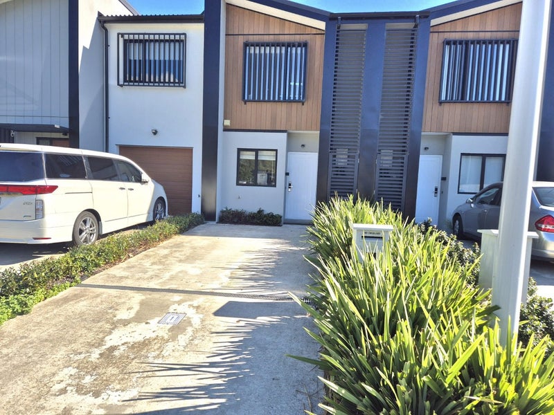 3 Fitch Lane, Wallaceville, Upper Hutt - Carousel 1