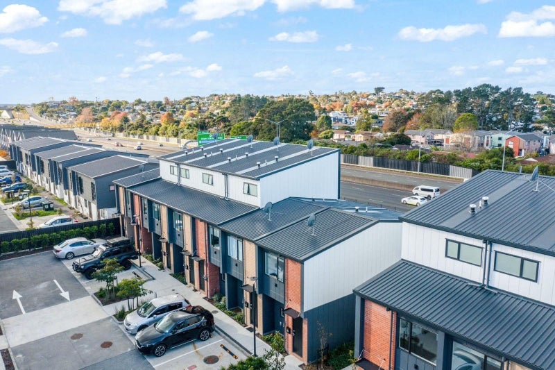 31 Parkwood Avenue, Westgate, Auckland - Carousel 10