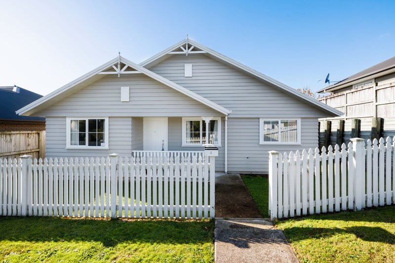 4 Fraser Street, Frankton, Hamilton - Carousel 1