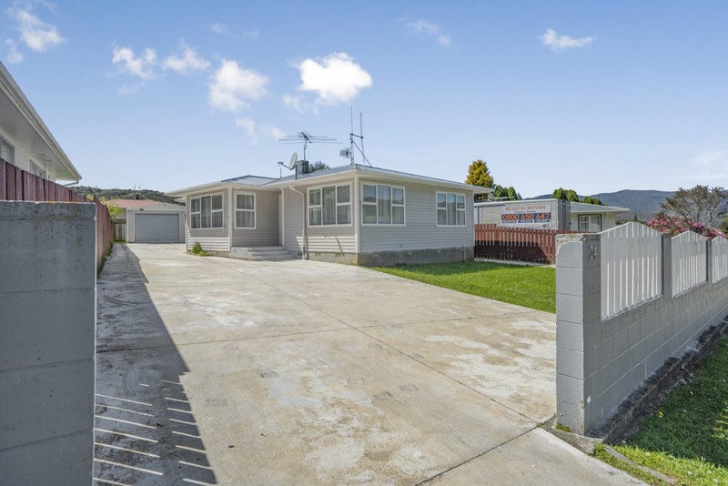24 Kairanga Crescent, Wainuiomata, Lower Hutt - Carousel 1