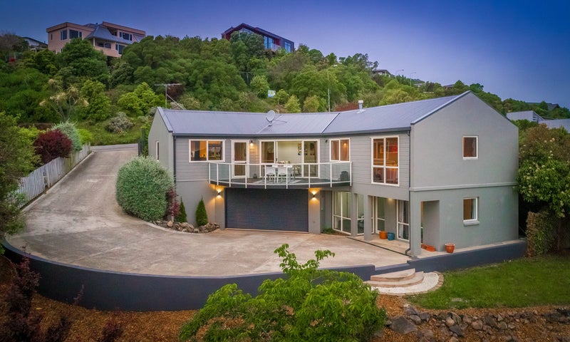 130 Cannon Hill Crescent, Mount Pleasant, Christchurch - Carousel 1