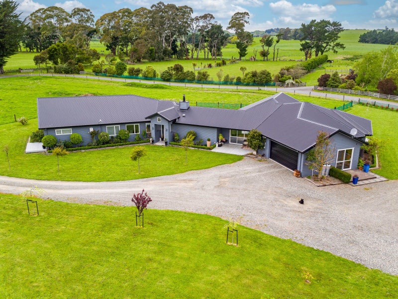 76C Willow Park Drive, Masterton - Carousel 2