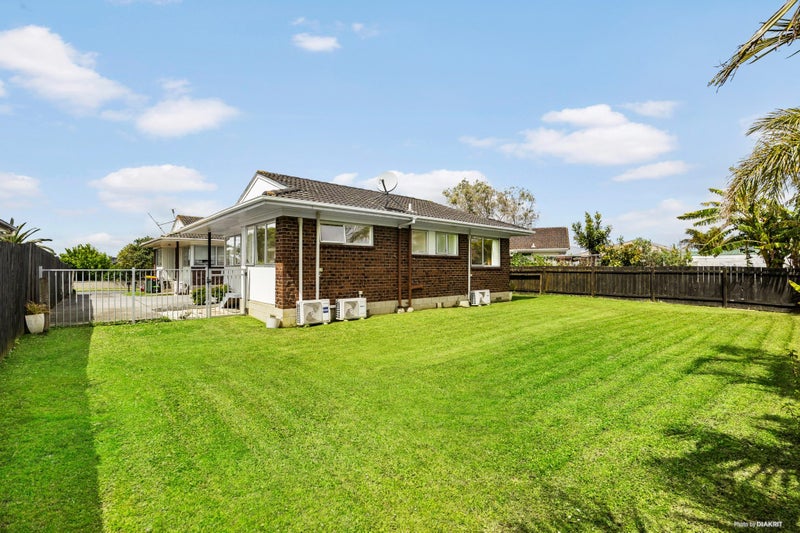 139 Pigeon Mountain Road, Half Moon Bay, Auckland - Carousel 1