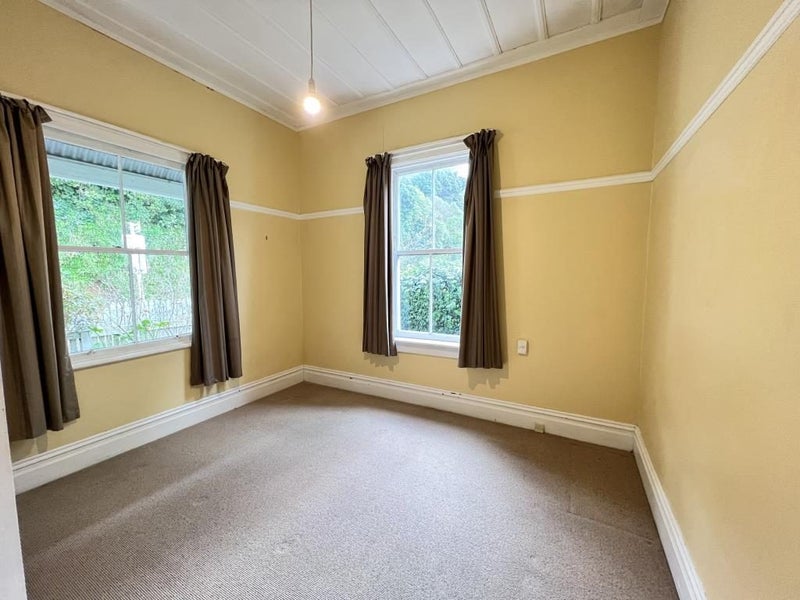 177 Grant Road, Thorndon, Wellington - Carousel 2