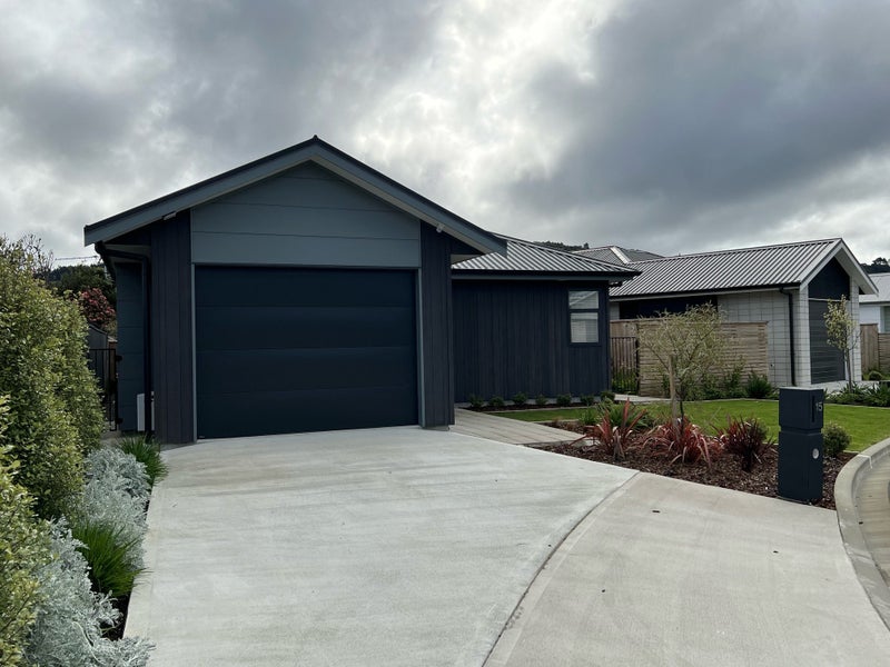 15 Te Ara O Motutawa, Avalon, Lower Hutt - Carousel 1