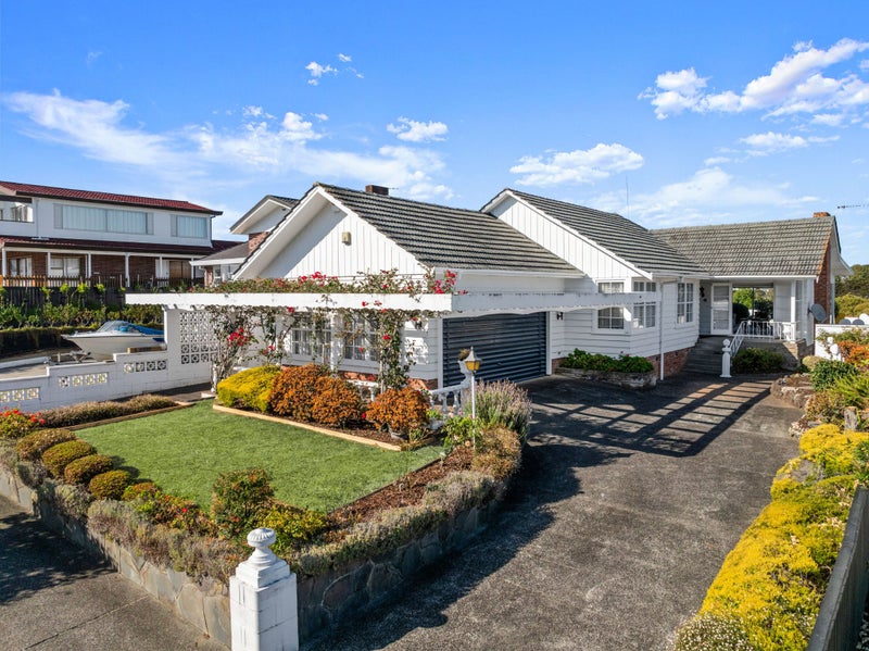 45 Whytehead Crescent, St Heliers, Auckland - Carousel 1