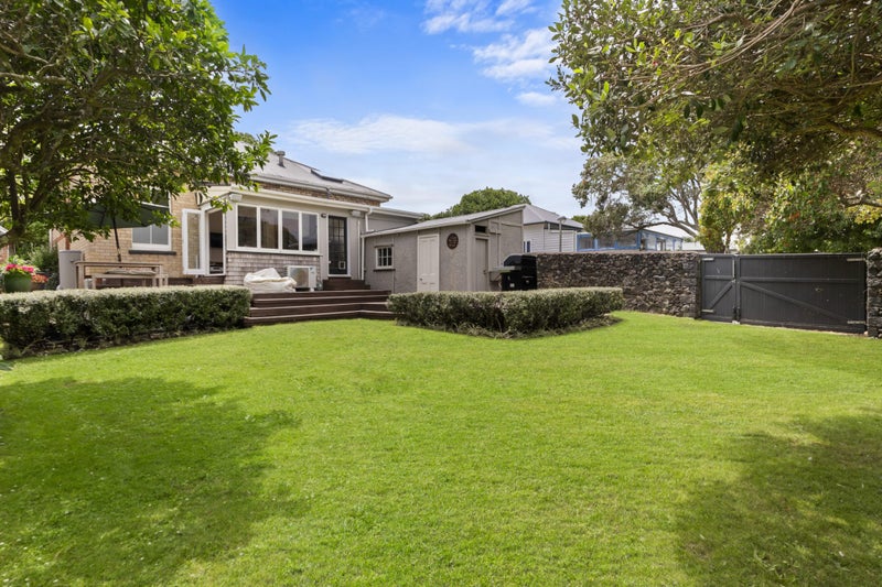 8 Sandringham Road, Mount Eden, Auckland - Carousel 2