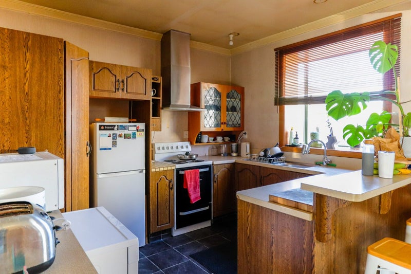 16 Maitland Street, Strathern, Invercargill - Carousel 2