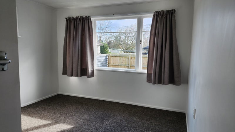 92A Bruce Avenue, Glenview, Hamilton - Carousel 6