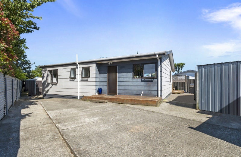 22B Manchester Street, Takaro, Palmerston North - Carousel 12