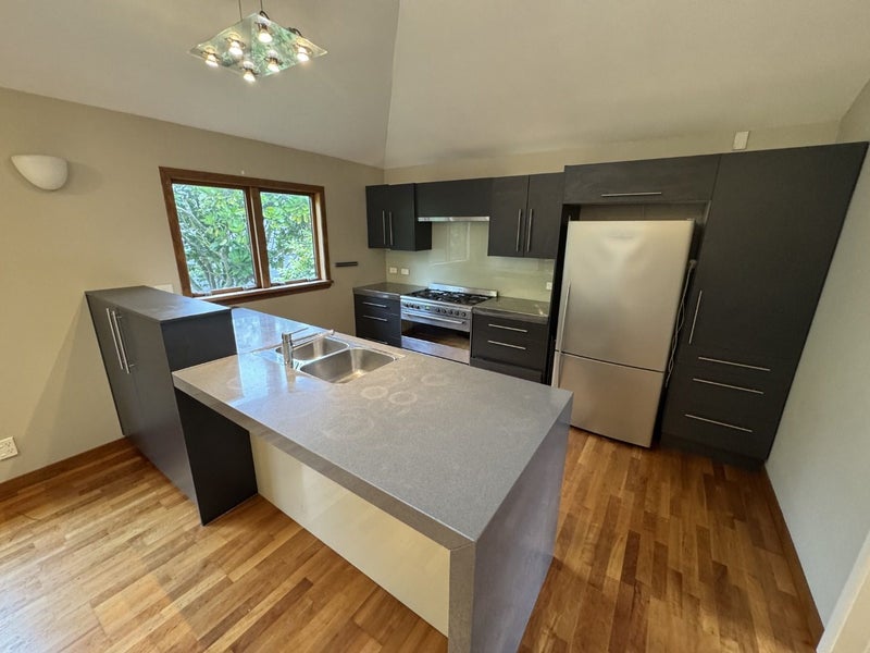 365 Willis Street, Mount Cook, Wellington - Carousel 2