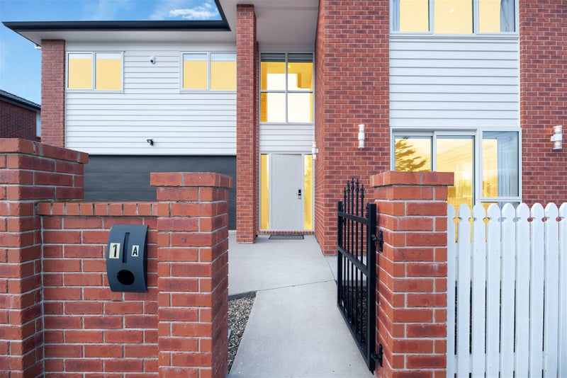 1A Waitaki Street, Sunnyvale, Auckland - Carousel 35