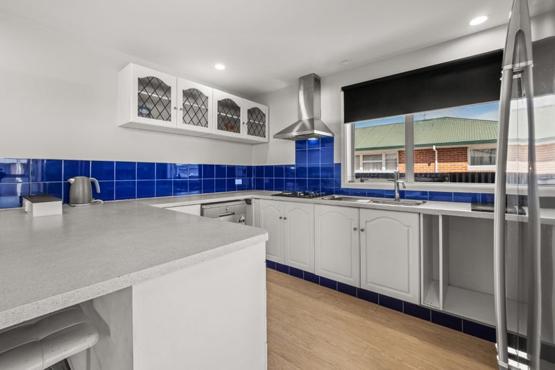 19 Davis Crescent, Netherby, Ashburton - Carousel 24