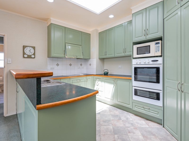 33 Lincoln Terrace, Hokowhitu, Palmerston North - Carousel 2