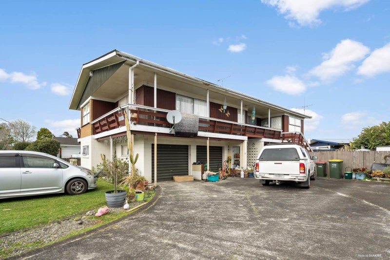 26 Barnhill Crescent, Pahurehure, Papakura - Carousel 1