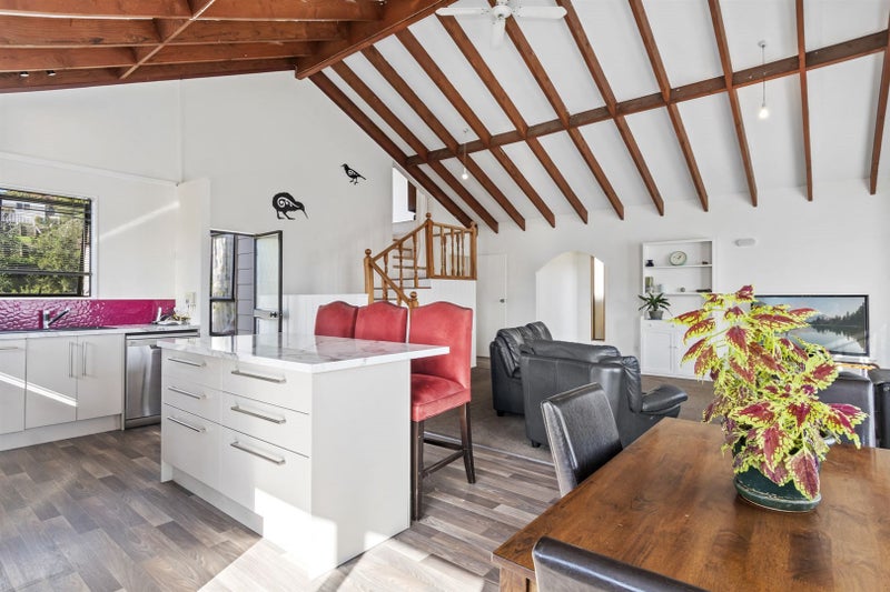 12 Nicolas Place, Judea, Tauranga - Carousel 1