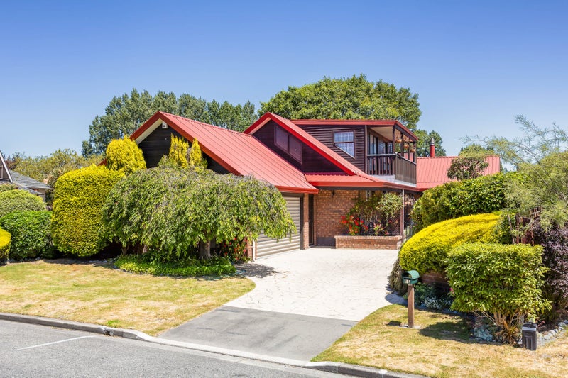 15 Yellowstone Crescent, Burwood, Christchurch - Carousel 1