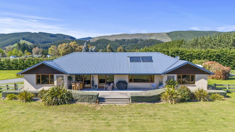 14 Cooper Street, Blenheim - Carousel 1