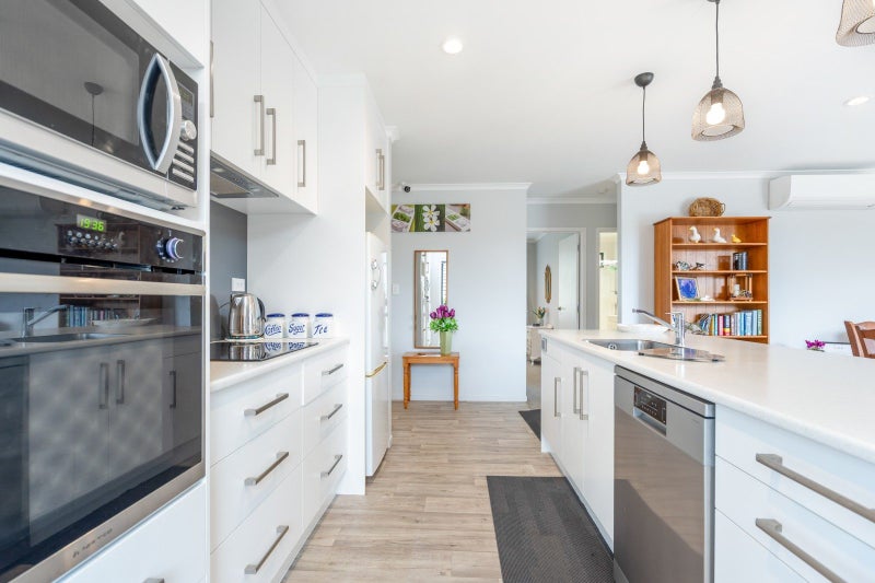 6 Pinehurst Close, Kamo, Whangarei - Carousel 2