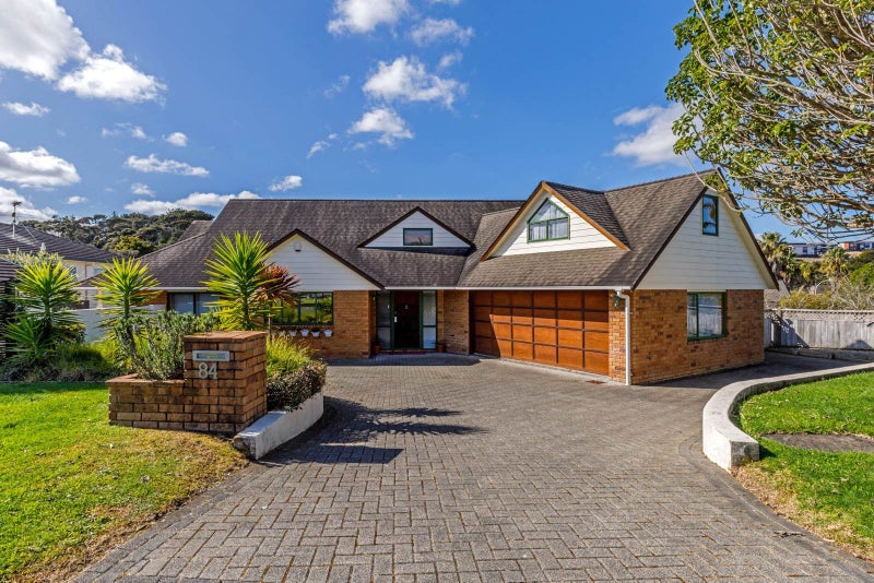 84 Landing Drive, Albany, Auckland - Carousel 1