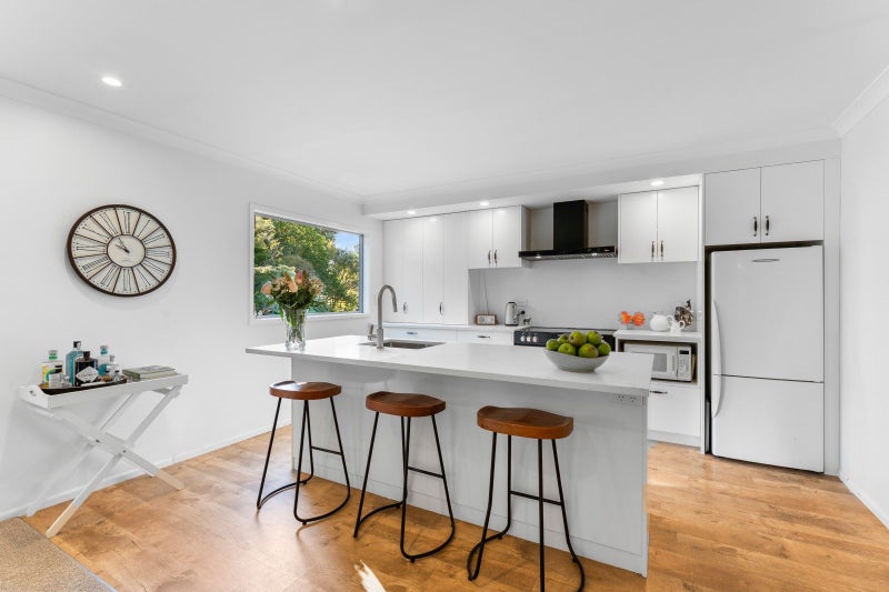 7 Pickwick Road, Otamatea, Whanganui - Carousel 2