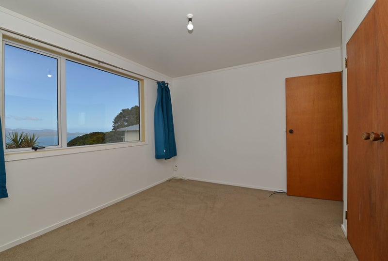 5A Edgecombe Street, Newlands, Wellington - Carousel 14