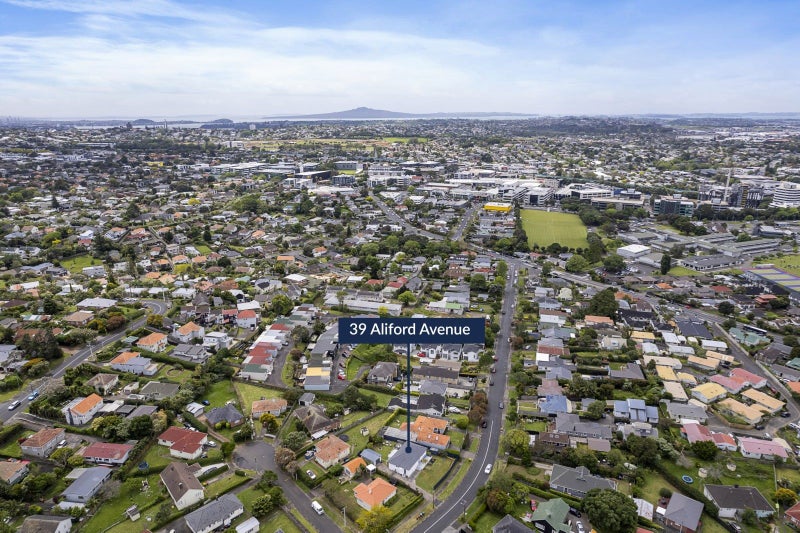 39 Aliford Avenue, One Tree Hill, Auckland - Carousel 26