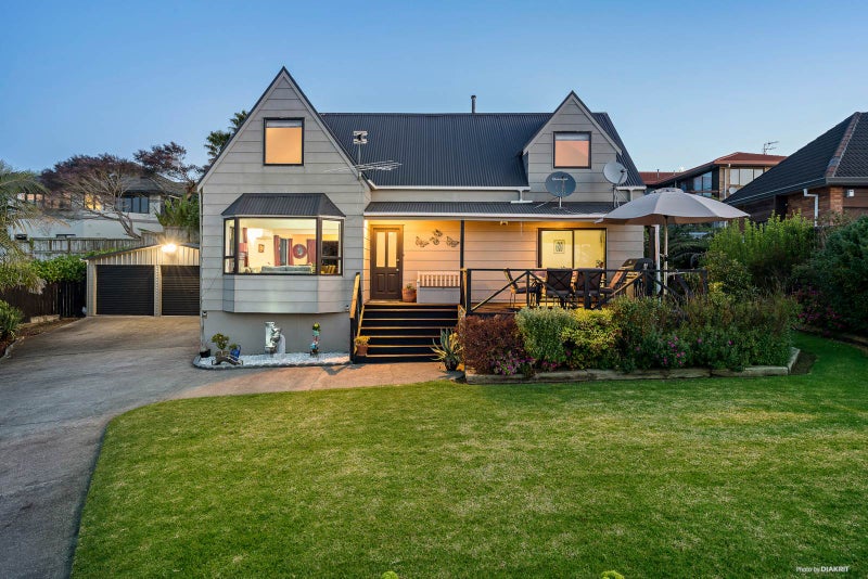 27 Rakaia Rise, Clover Park, Auckland - Carousel 1