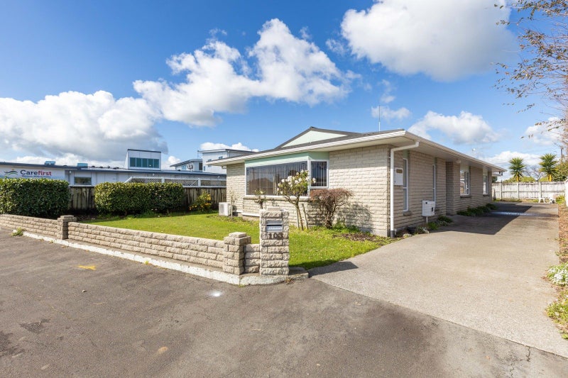 103 Tukapa Street, Westown, New Plymouth - Carousel 1