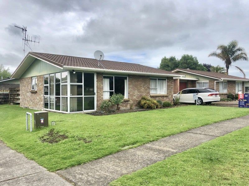 30 Ritchie Street, Te Aroha, Te Aroha - Carousel 1