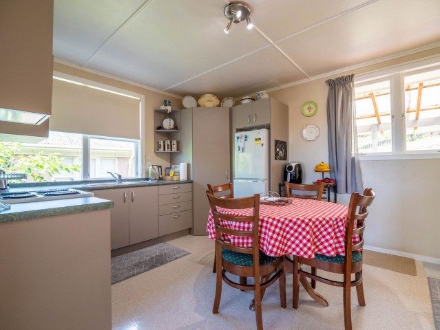 19 Mcinnes Avenue, Kamo, Whangarei - Carousel 2
