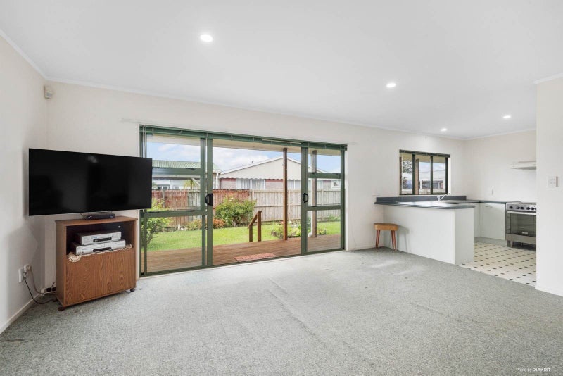 2/17 Springs Road, Parakai, Helensville - Carousel 2