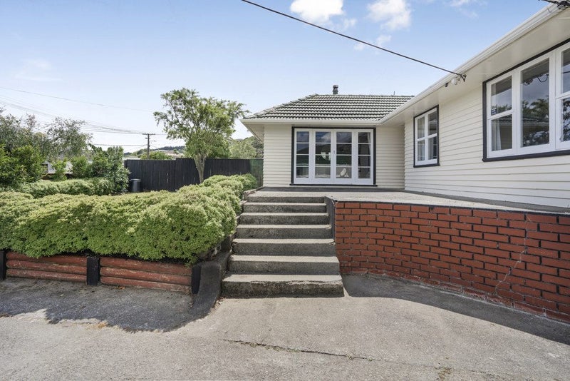 26 Thirlmere Street, Wainuiomata, Lower Hutt - Carousel 2