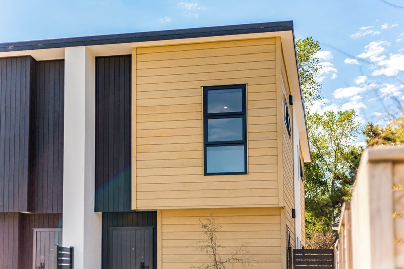 6/240 Stokes Valley Road, Stokes Valley, Lower Hutt - Carousel 2