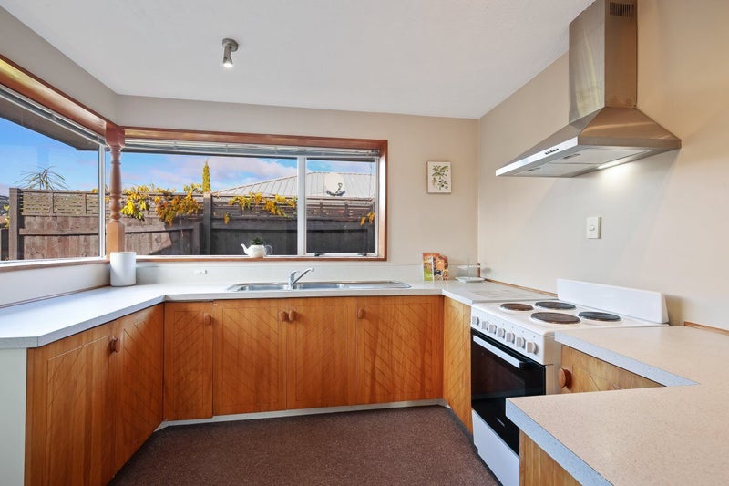 2/5 Tuscany Place, Beckenham, Christchurch - Carousel 2