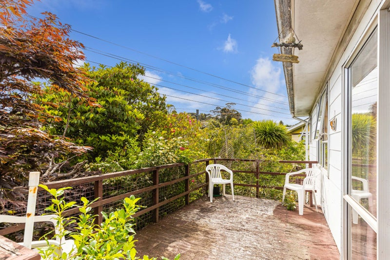 14 Benita Place, Sunnyvale, Auckland - Carousel 2