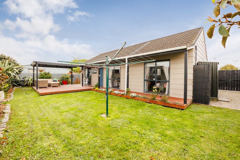 2A Rutland Place, Milson, Palmerston North - Carousel 1