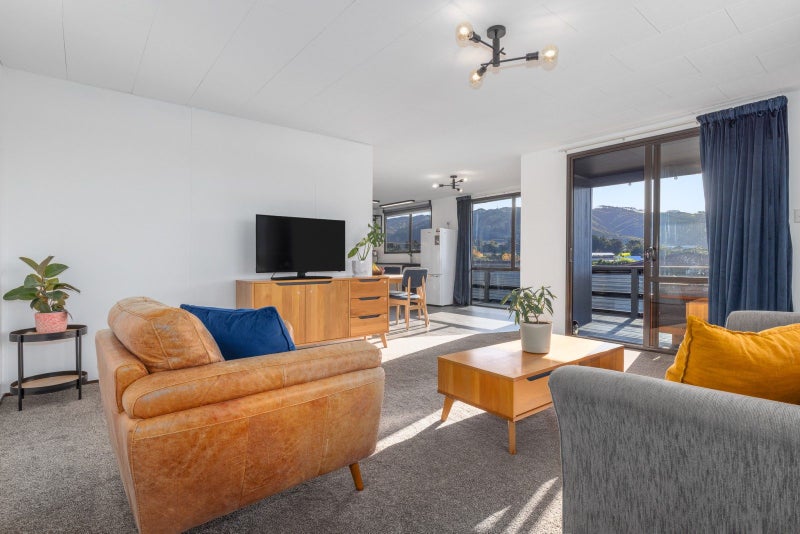 10 Kivell Street, Ranui, Porirua - Carousel 1