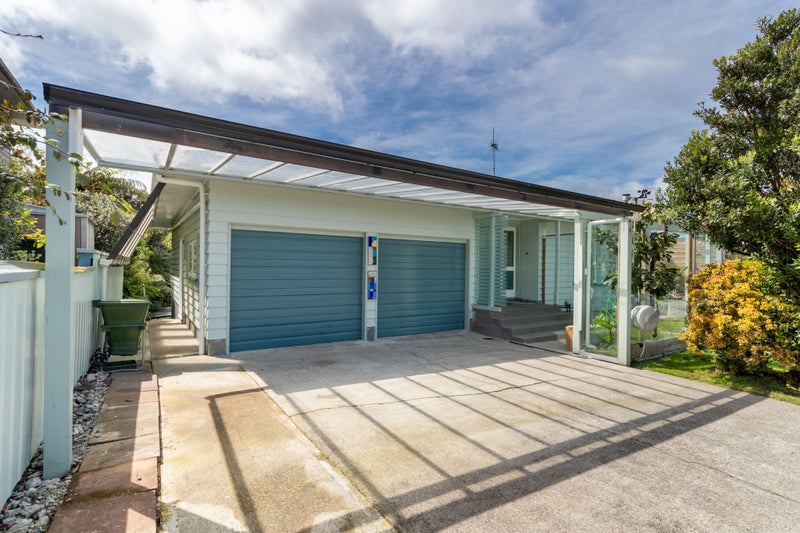 3 Ardal Grove, Tirohanga, Lower Hutt - Carousel 21