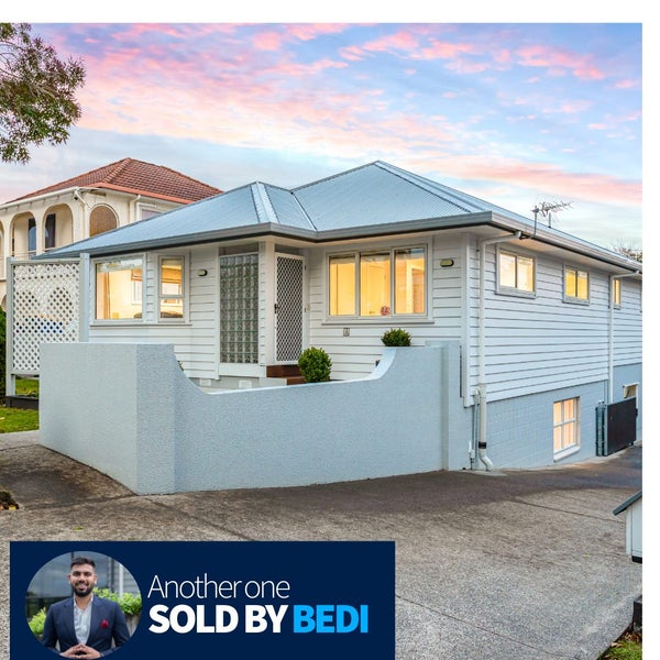 171 Edmonton Road, Te Atatu South, Auckland - Carousel 1