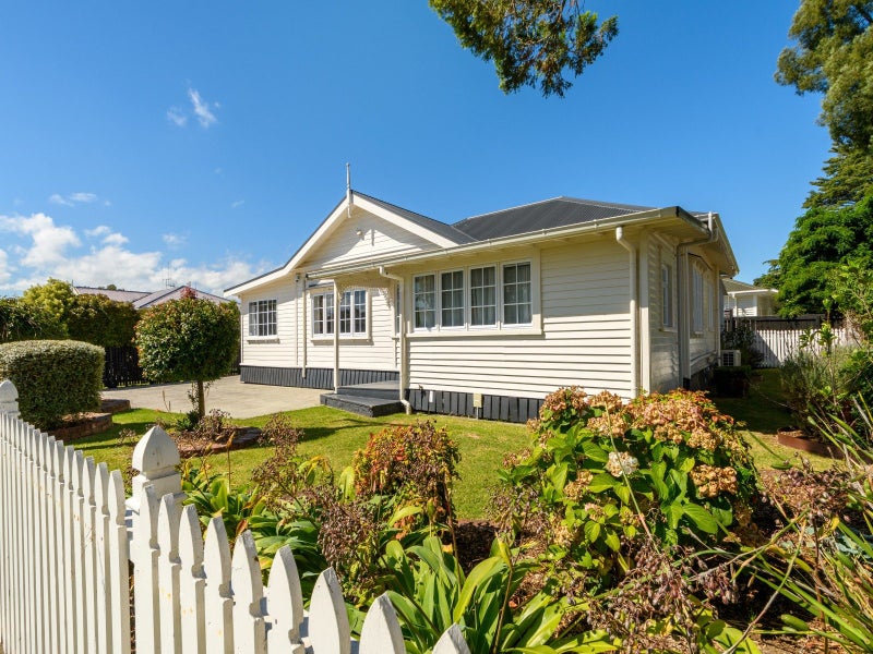 92 Eighteenth Avenue, Tauranga South, Tauranga - Carousel 1