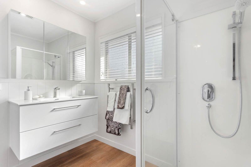 2/15A Oates Road, Glen Eden, Auckland - Carousel 12