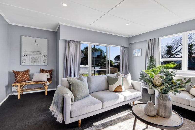 9 Buckland Place, Spotswood, New Plymouth - Carousel 2