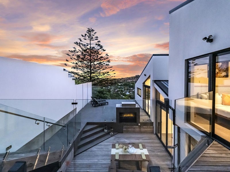 21 Whareora Terrace, Cashmere, Christchurch - Carousel 1