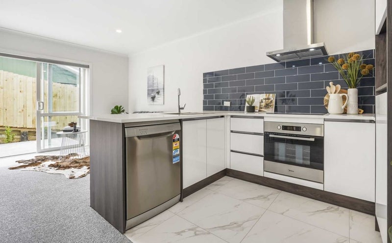 5/12 Scotland Place, Hillcrest, Hamilton - Carousel 2