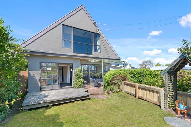9 Inwoods Road, Parklands, Christchurch - Carousel 1